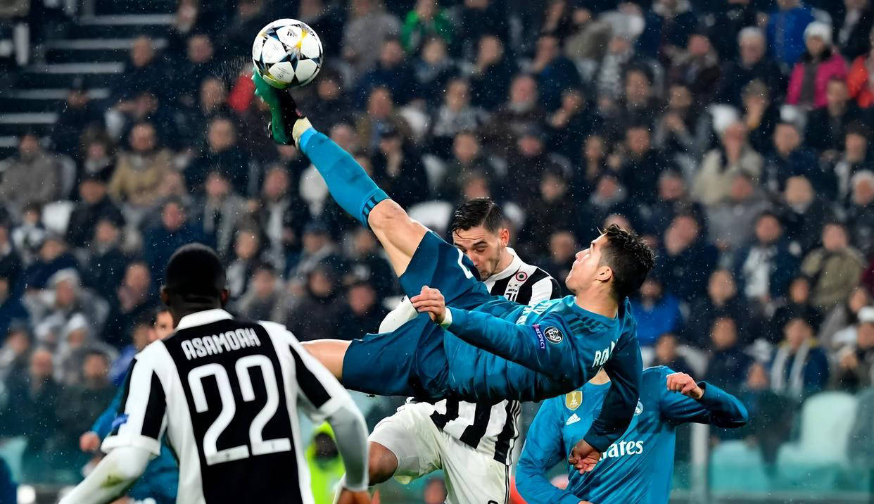 德罗巴巅峰对决，萨拉赫与80激战西班牙队分钟，绝杀胜负难料！